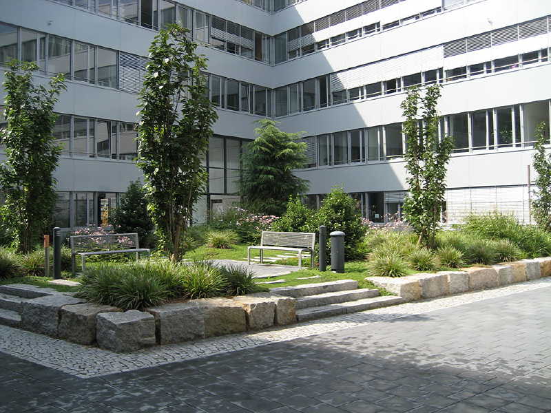 Block A, Bürogebäude